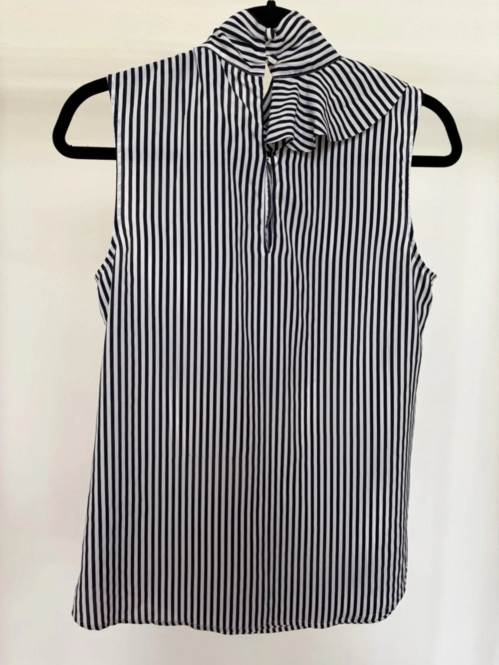 Banana Republic Black & White Striped Ruffle Tie-Neck Camisole - Picture 2 of 4